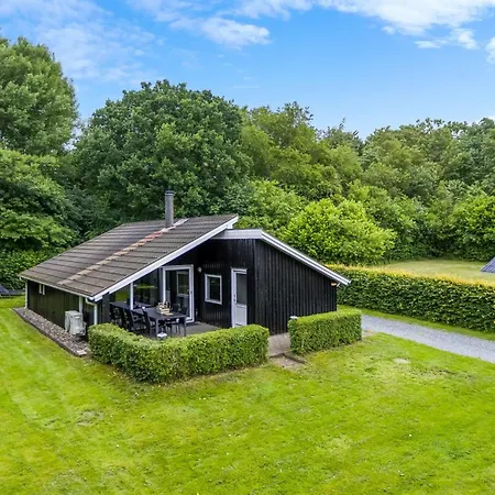 Corinna - 28km From The Sea By Interhome *