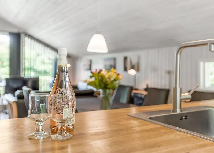 Corinna - 28km From The Sea By Interhome